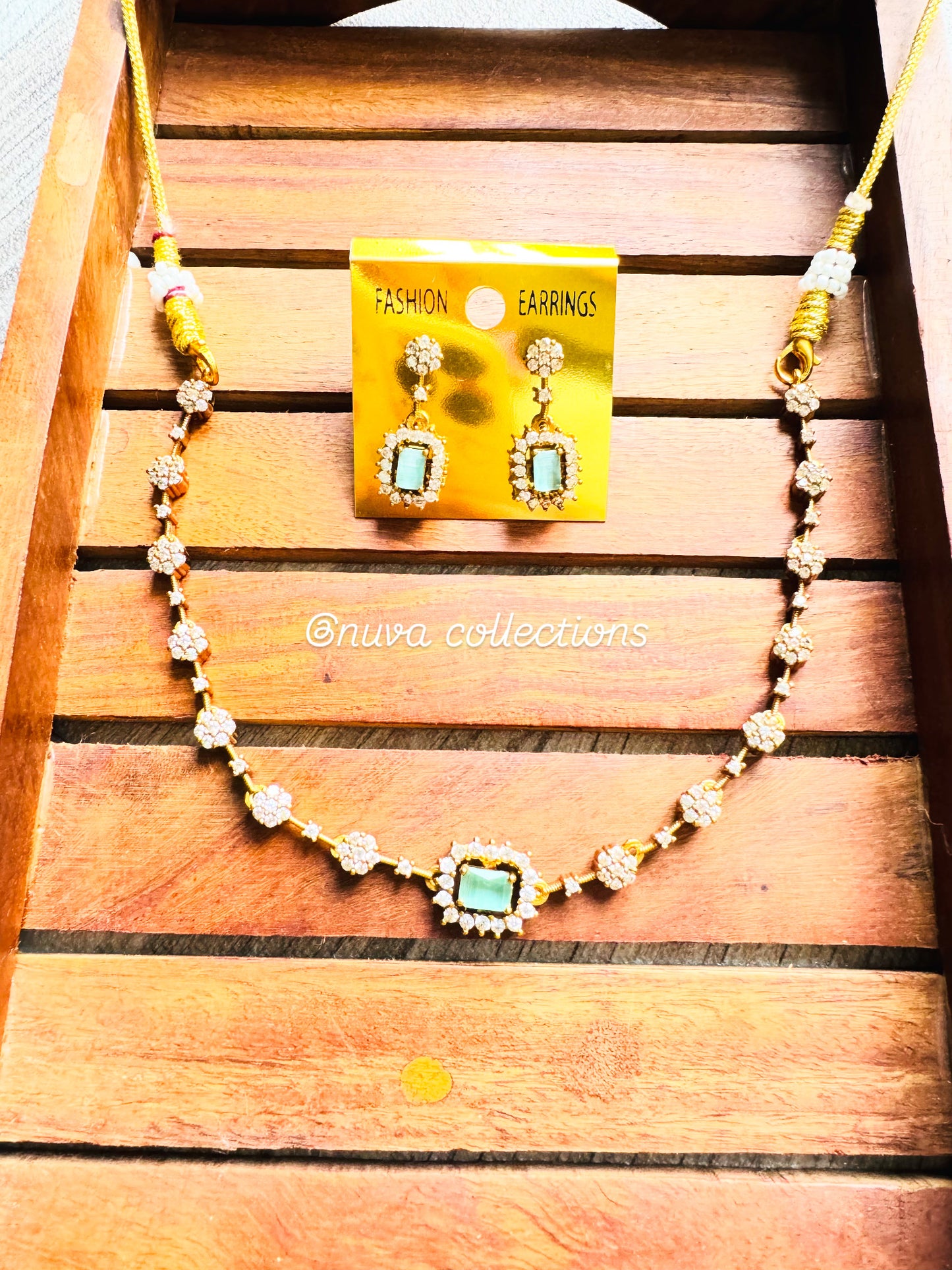 Kavya - Stone Necklace