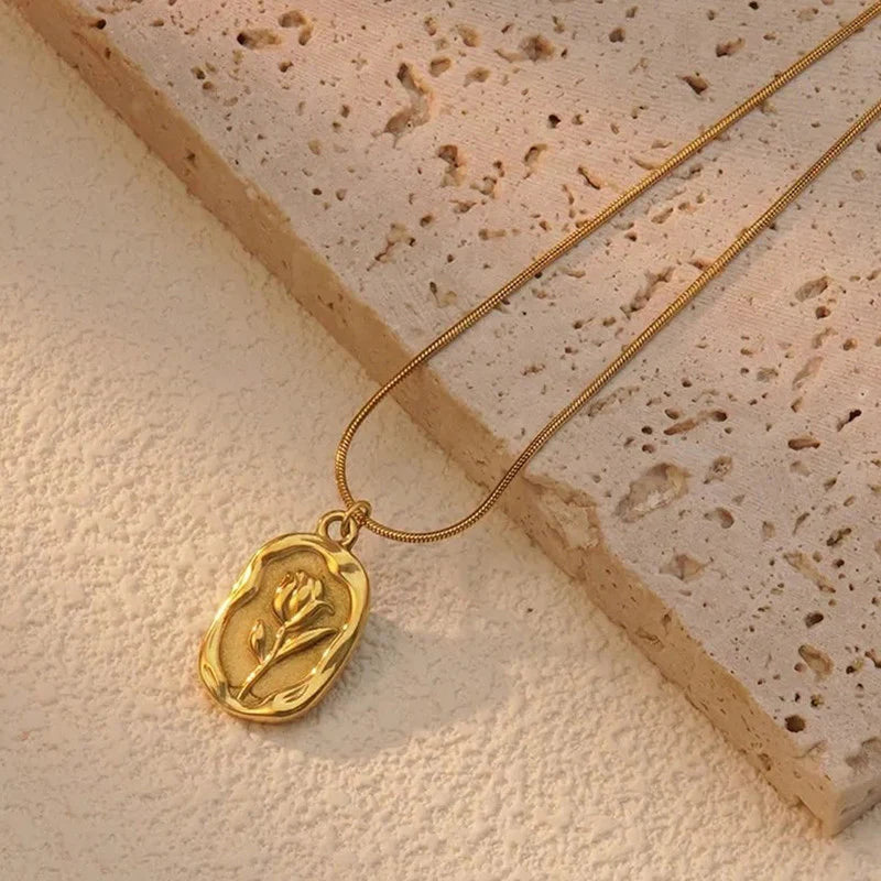 Tulip Necklace