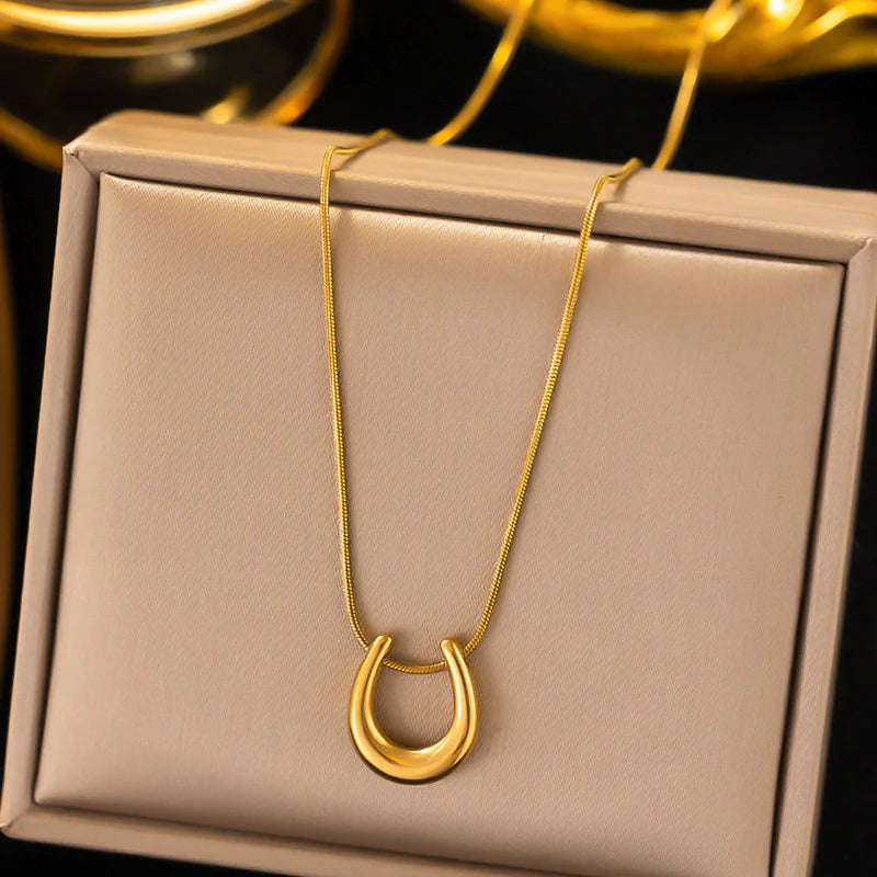 U world necklace